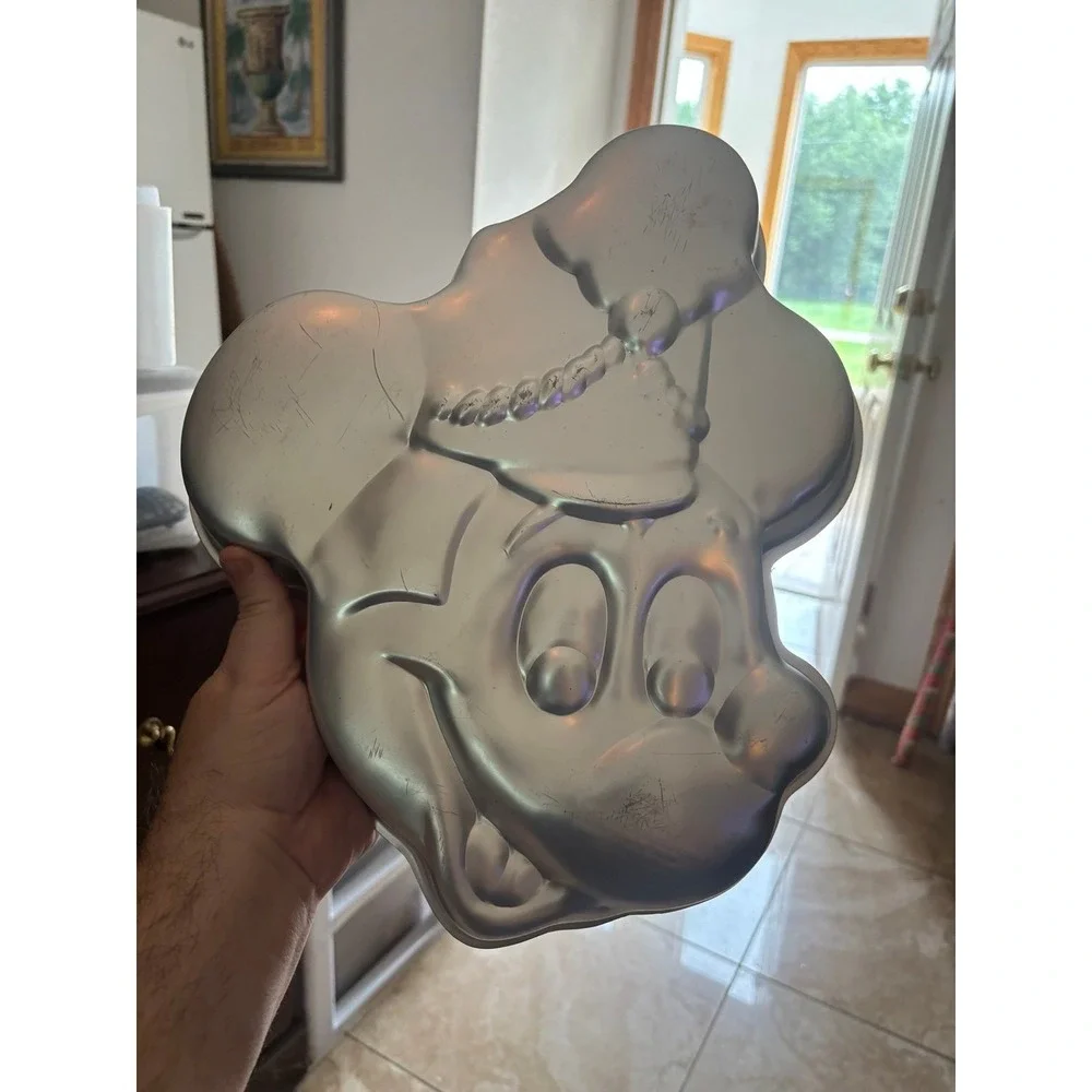 Vintage WILTON Mickey Mouse Cake Pan 60643 515-302 Walt Disney